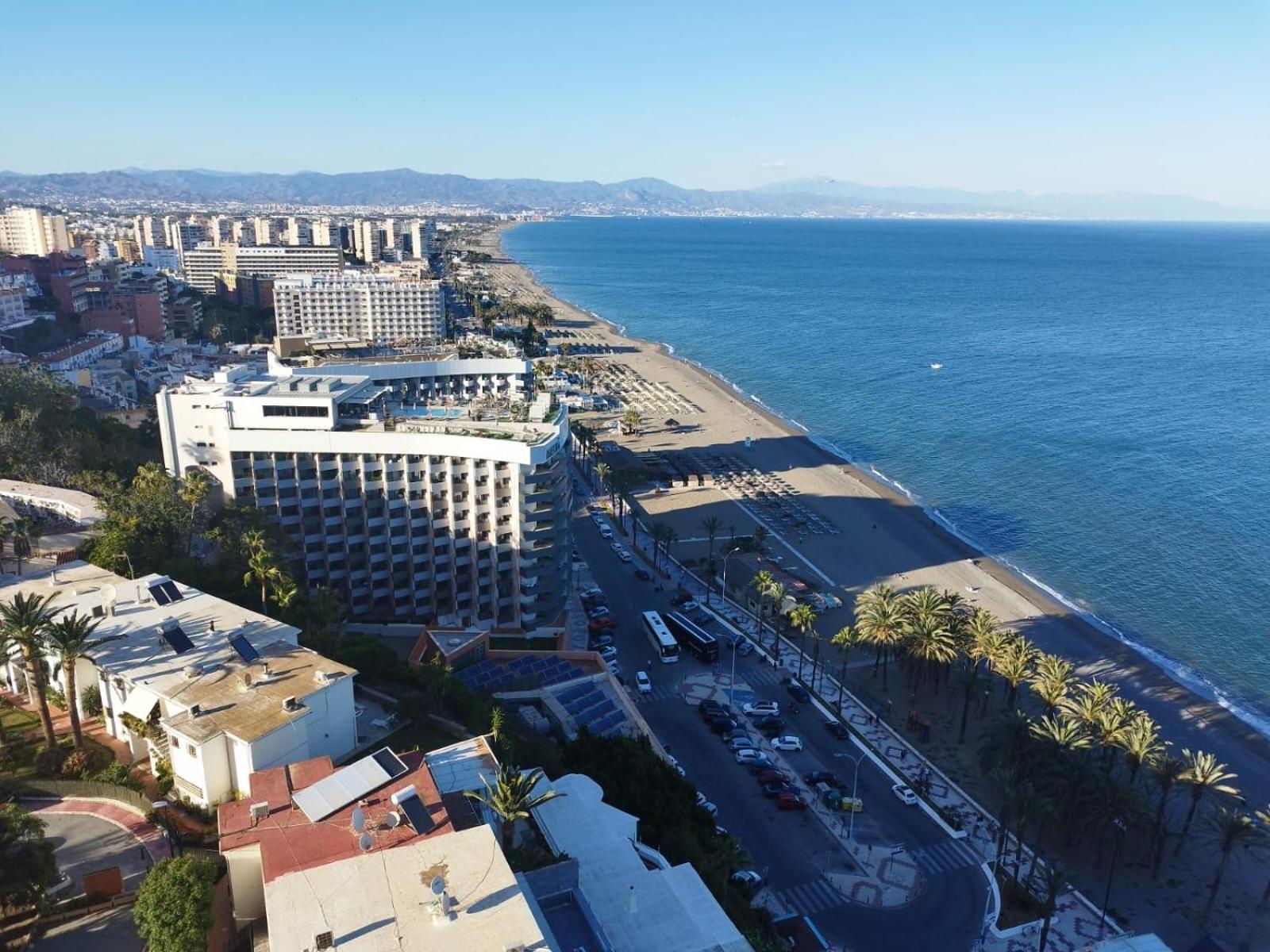 Love Rent4 Malaga La Torre De La Roca Torremolinos Exterior photo