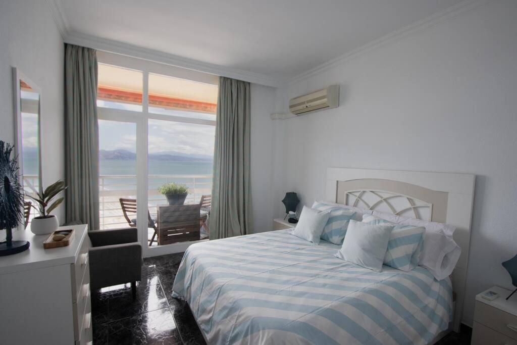 Love Rent4 Malaga La Torre De La Roca Torremolinos Exterior photo